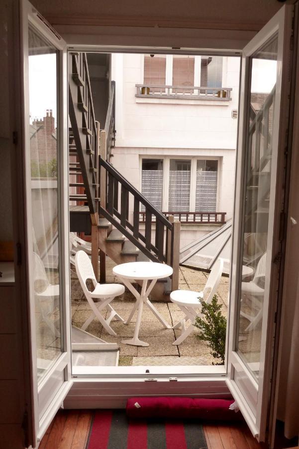 Agreable Appartement Dans Le Vieux Trouville ภายนอก รูปภาพ