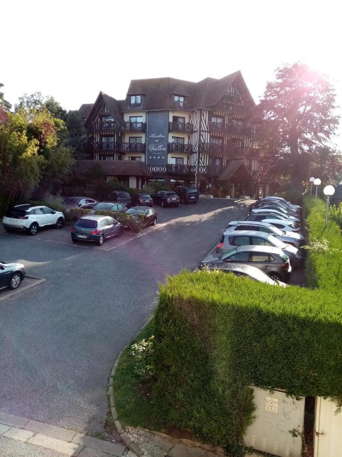 Agreable Appartement Dans Le Vieux Trouville ภายนอก รูปภาพ